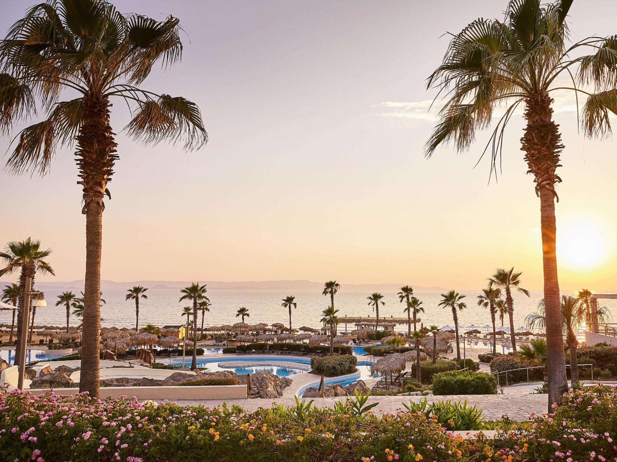 Grecotel Luxme Oasis At Riviera Olympia & Aqua Park 루트라 킬리니스 외부 사진
